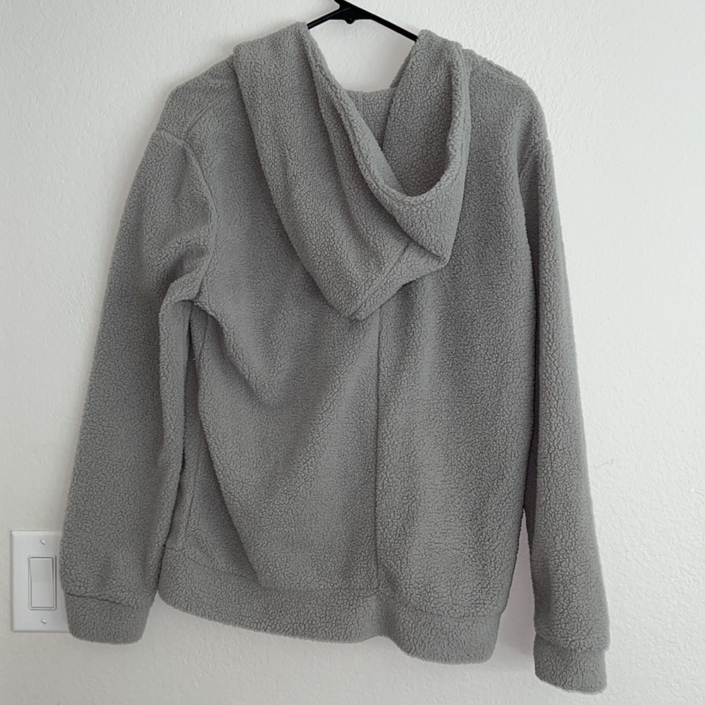 Gray fuzzy jacket - Picture 3 of 4